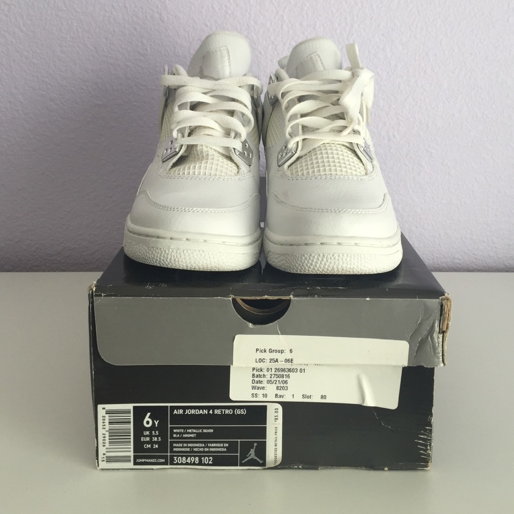 Jordan Air 4 Retro White Sneakers